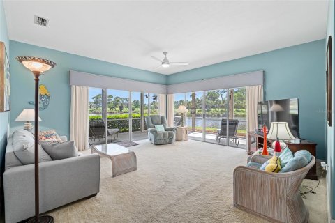 Condo in Ormond Beach, Florida, 2 bedrooms № 2205524 - photo 9