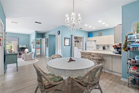 Condo in Ormond Beach, Florida, 2 bedrooms № 2205524 - photo 15