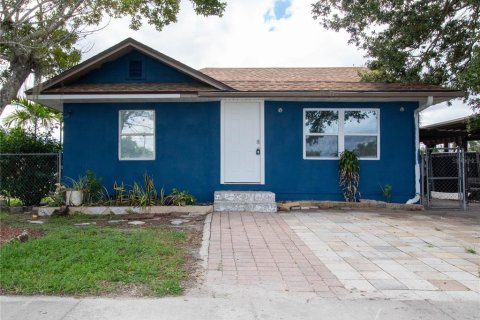 Villa ou maison à Fort Myers, Floride 2 chambres, 83.61 m2 № 2389236