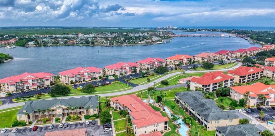 Condo in New Smyrna Beach, Florida, 3 bedrooms  № 1319720