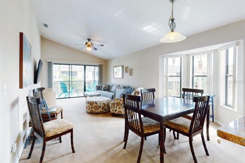 Condo in New Smyrna Beach, Florida, 3 bedrooms  № 1319720 - photo 4