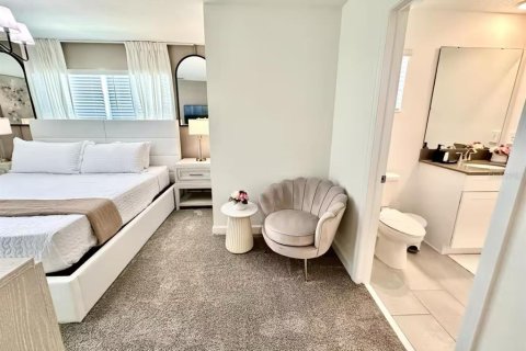 Touwnhouse à vendre à Kissimmee, Floride: 5 chambres, 201.41 m2 № 2207109 - photo 14