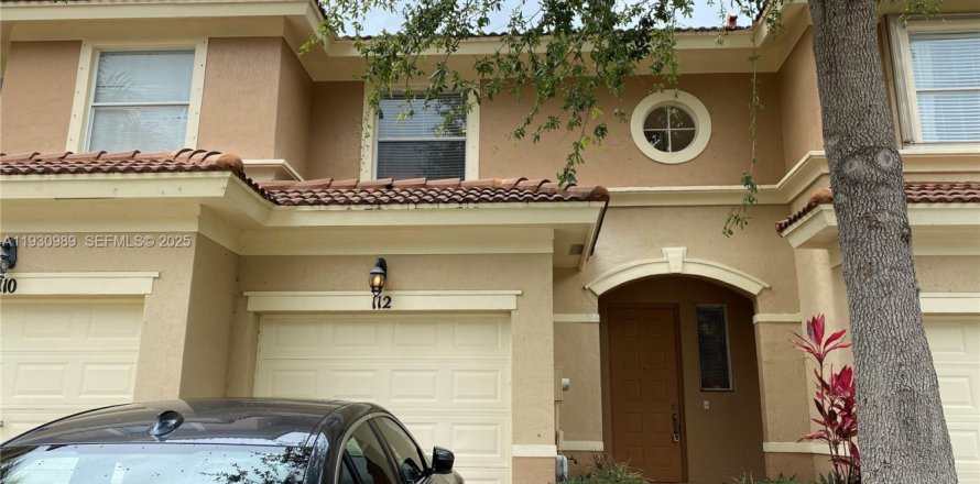 Таунхаус в Ройял-Палм-Бич, Флорида 2 спальни, 150.78м2 № 2034417