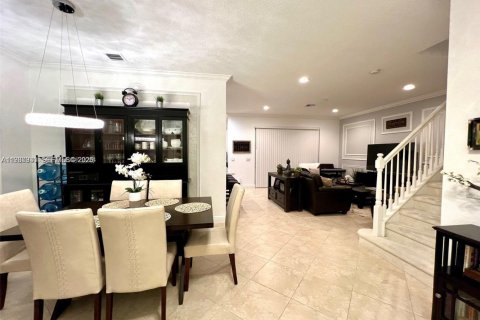 Touwnhouse à vendre à Palm Beach Gardens, Floride: 3 chambres, 180.14 m2 № 2090152 - photo 6