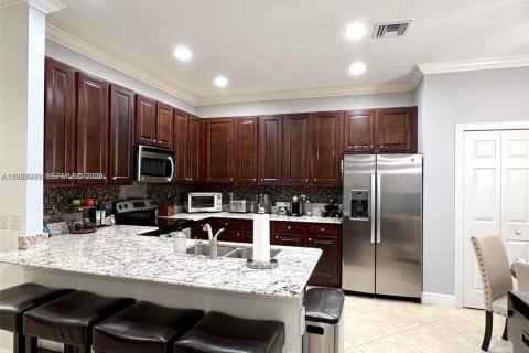 Touwnhouse à vendre à Palm Beach Gardens, Floride: 3 chambres, 180.14 m2 № 2090152 - photo 9