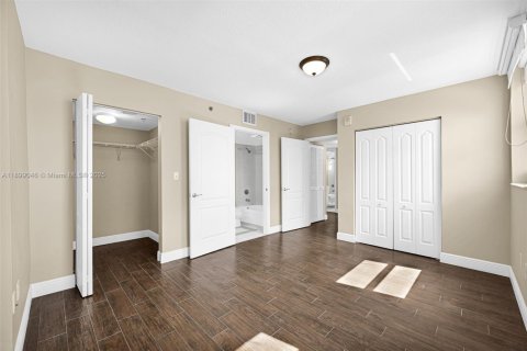 Copropriété à vendre à Miami, Floride: 2 chambres, 102.66 m2 № 1950820 - photo 21