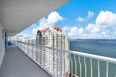 Copropriété à vendre à Miami, Floride: 2 chambres, 102.66 m2 № 1950820 - photo 15