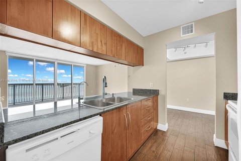 Copropriété à vendre à Miami, Floride: 2 chambres, 102.66 m2 № 1950820 - photo 8