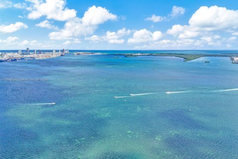 Copropriété à vendre à Miami, Floride: 2 chambres, 102.66 m2 № 1950820 - photo 17