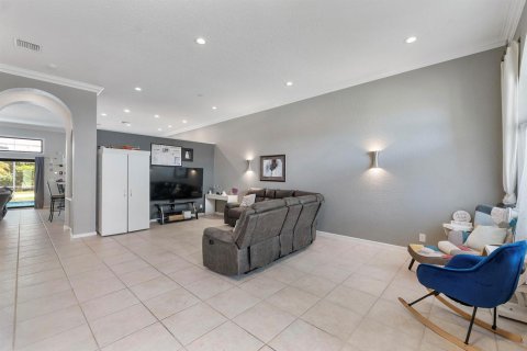 House in Boca Raton, Florida 4 bedrooms, 210.52 sq.m. № 2154612 - photo 7