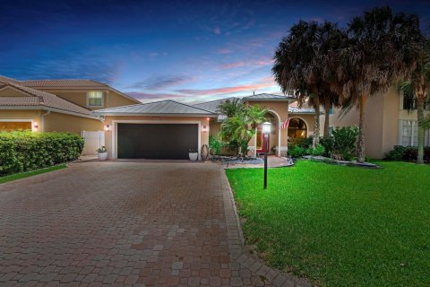 House in Boca Raton, Florida 4 bedrooms, 210.52 sq.m. № 2154612 - photo 1