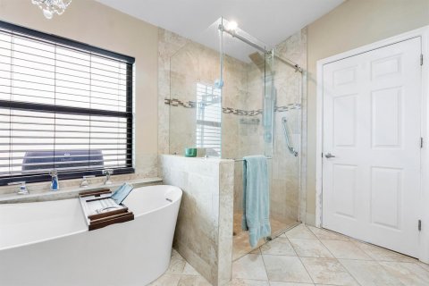 House in Boca Raton, Florida 4 bedrooms, 210.52 sq.m. № 2154612 - photo 24
