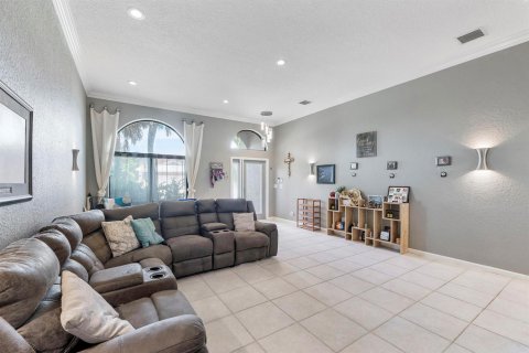 House in Boca Raton, Florida 4 bedrooms, 210.52 sq.m. № 2154612 - photo 9