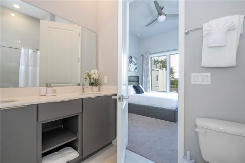 Condominio en venta en Four Corners, Florida, 5 dormitorios, 244.33 m2 № 1424397 - foto 30