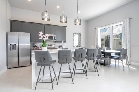 Condominio en venta en Four Corners, Florida, 5 dormitorios, 244.33 m2 № 1424397 - foto 13