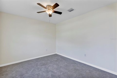 House in Ocala, Florida 5 bedrooms, 247.21 sq.m. № 1587361 - photo 4