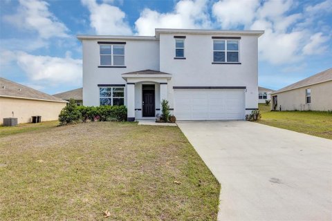 House in Ocala, Florida 5 bedrooms, 247.21 sq.m. № 1587361 - photo 1