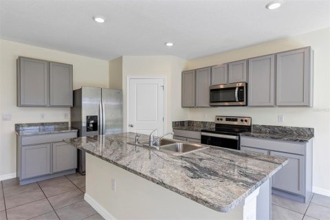 House in Ocala, Florida 5 bedrooms, 247.21 sq.m. № 1587361 - photo 17