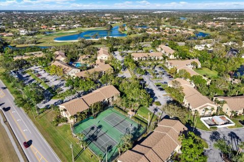 Condo in Sarasota, Florida, 3 bedrooms  № 1616126 - photo 1