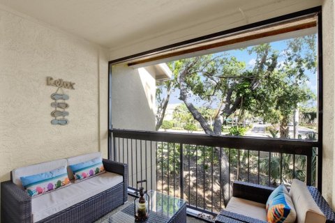 Condo in Sarasota, Florida, 3 bedrooms  № 1616126 - photo 9