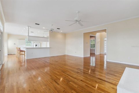 Casa en venta en Brooksville, Florida, 3 dormitorios, 321.72 m2 № 2201048 - foto 5