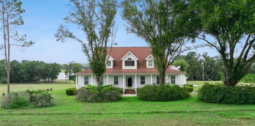 Casa en Brooksville, Florida 3 dormitorios, 321.72 m2 № 2201048