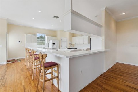 Casa en venta en Brooksville, Florida, 3 dormitorios, 321.72 m2 № 2201048 - foto 8