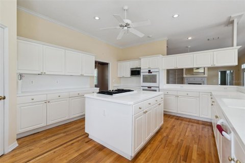 Casa en venta en Brooksville, Florida, 3 dormitorios, 321.72 m2 № 2201048 - foto 10