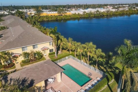 Adosado en venta en Bradenton, Florida, 3 dormitorios, 111.48 m2 № 1562421 - foto 30
