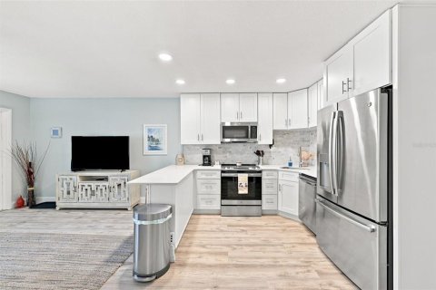 Copropriété à louer à Saint Pete Beach, Floride: 1 chambre, 56.95 m2 № 2416427 - photo 9