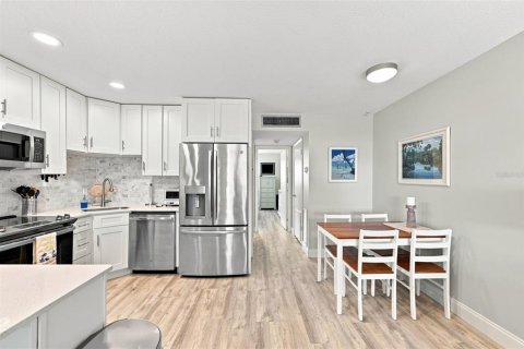 Copropriété à louer à Saint Pete Beach, Floride: 1 chambre, 56.95 m2 № 2416427 - photo 12