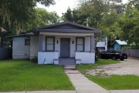 House in DeLand, Florida 2 bedrooms, 120.03 sq.m. № 1905698 - photo 23