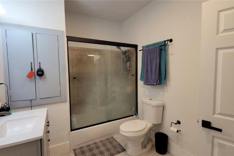 House in DeLand, Florida 2 bedrooms, 120.03 sq.m. № 1905698 - photo 8