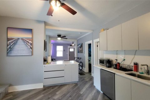 House in DeLand, Florida 2 bedrooms, 120.03 sq.m. № 1905698 - photo 11