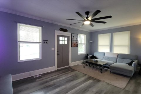 House in DeLand, Florida 2 bedrooms, 120.03 sq.m. № 1905698 - photo 6