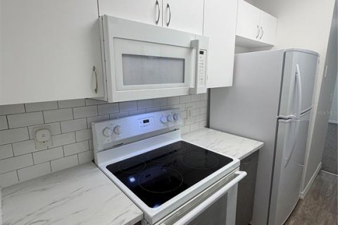 Apartment in Kissimmee, Florida 2 bedrooms, 139.35 sq.m. № 2259059 - photo 15