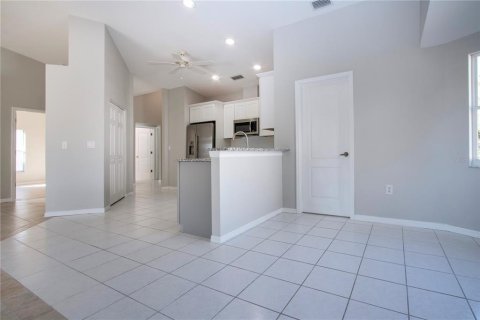 House in Sarasota, Florida 3 bedrooms, 171.78 sq.m. № 1547867 - photo 21