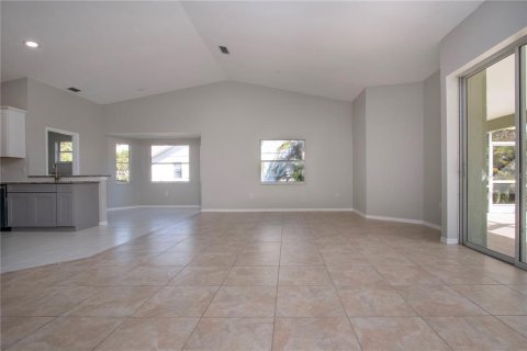 House in Sarasota, Florida 3 bedrooms, 171.78 sq.m. № 1547867 - photo 11