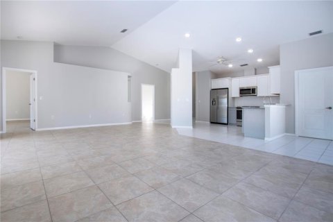 House in Sarasota, Florida 3 bedrooms, 171.78 sq.m. № 1547867 - photo 15