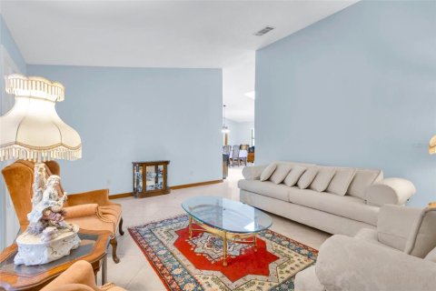 Villa ou maison à vendre à Kissimmee, Floride: 4 chambres, 210.33 m2 № 2306872 - photo 10