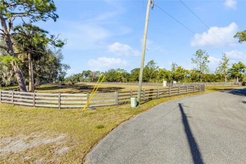 Casa en venta en Pierson, Florida, 7 dormitorios, 342.34 m2 № 2143532 - foto 29