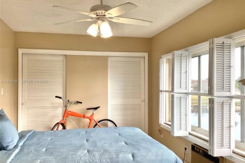 Copropriété à vendre à Pembroke Pines, Floride: 2 chambres, 97.55 m2 № 2153499 - photo 25