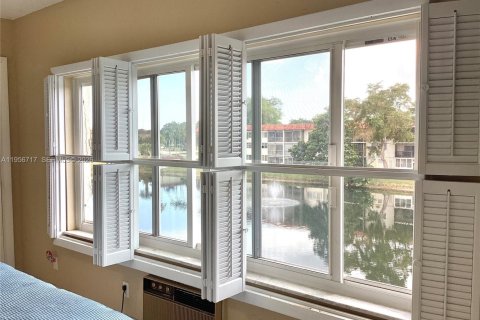 Copropriété à vendre à Pembroke Pines, Floride: 2 chambres, 97.55 m2 № 2153499 - photo 28