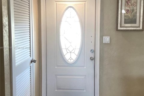 Copropriété à vendre à Pembroke Pines, Floride: 2 chambres, 97.55 m2 № 2153499 - photo 6