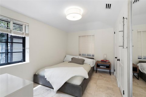 Купить виллу или дом в Майами-Бич, Флорида 4 спальни, 361.02м2, № 1980796 - фото 30