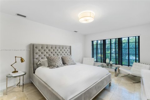 Купить виллу или дом в Майами-Бич, Флорида 4 спальни, 361.02м2, № 1980796 - фото 27