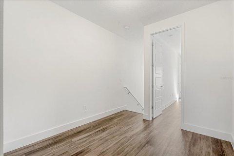 Touwnhouse à louer à Orlando, Floride: 3 chambres, 156.08 m2 № 2404651 - photo 17