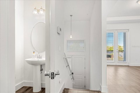 Touwnhouse à louer à Orlando, Floride: 3 chambres, 156.08 m2 № 2404651 - photo 20