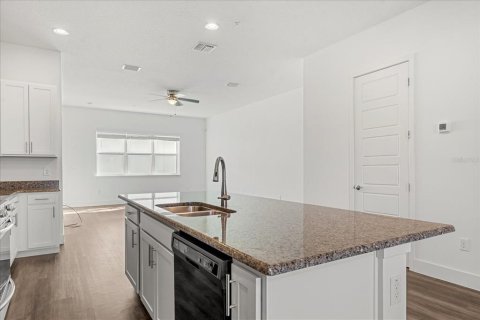 Touwnhouse à louer à Orlando, Floride: 3 chambres, 156.08 m2 № 2404651 - photo 7