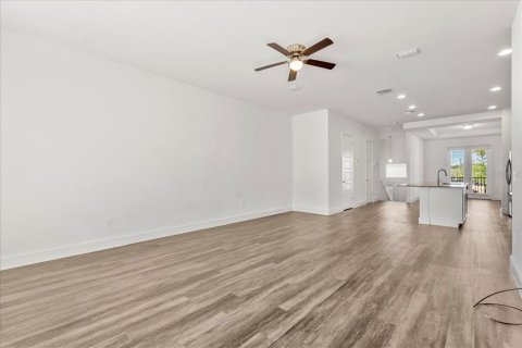 Touwnhouse à louer à Orlando, Floride: 3 chambres, 156.08 m2 № 2404651 - photo 3